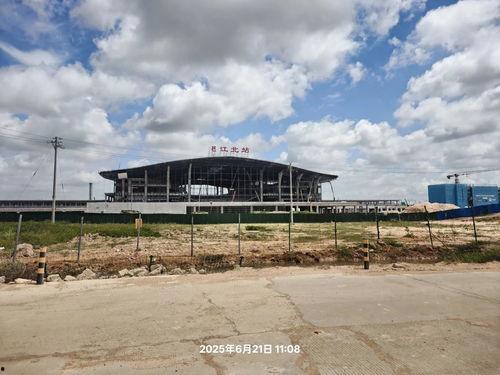 广东高铁头条文章,刷新速度，拓展网络，助力区域经济腾飞