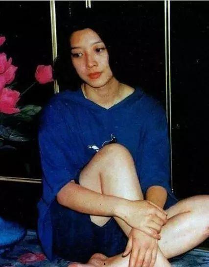 明星吸毒身亡事件,明星吸毒离世引发行业反思