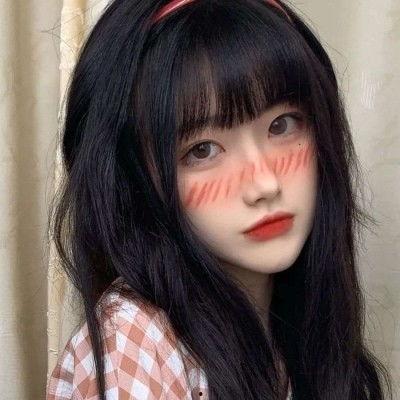 抖音网红崽崽同学,青春活力，魅力四射的校园之星