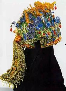 网红凤冠制作过程图,网红凤冠制作工艺揭秘